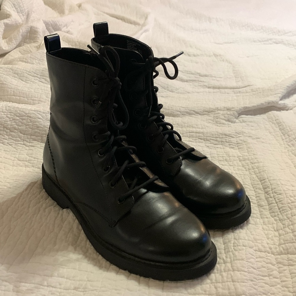 Women’s Combat Boots